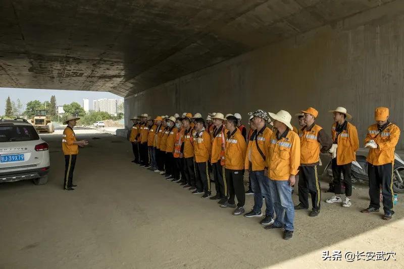 黄黄铁路建设进展顺利，助力区域经济发展提速